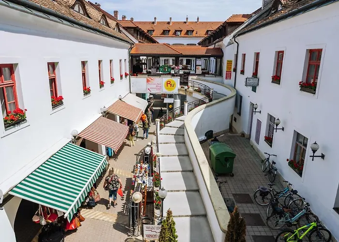 Weissmann Apartman *